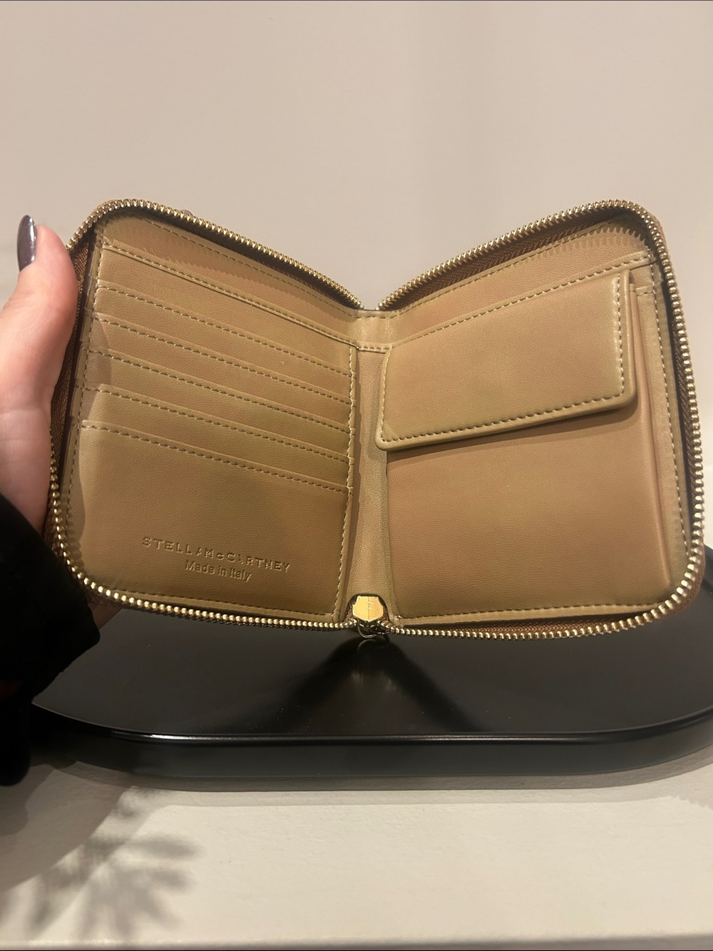 Stella McCartney Beige Tan Perforated Logo Zip Wallet - Picture 3 of 4